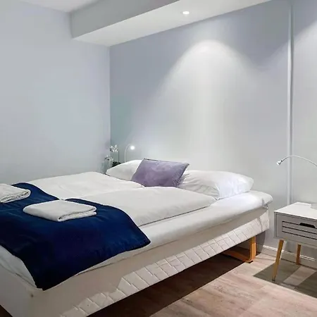 Unique Place By Bnb 19 2br, Terrace, Parkingairport Shuttle 아파트 *