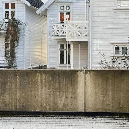 Unique Place By Bnb 19 2br, Terrace, Parkingairport Shuttle Stavanger